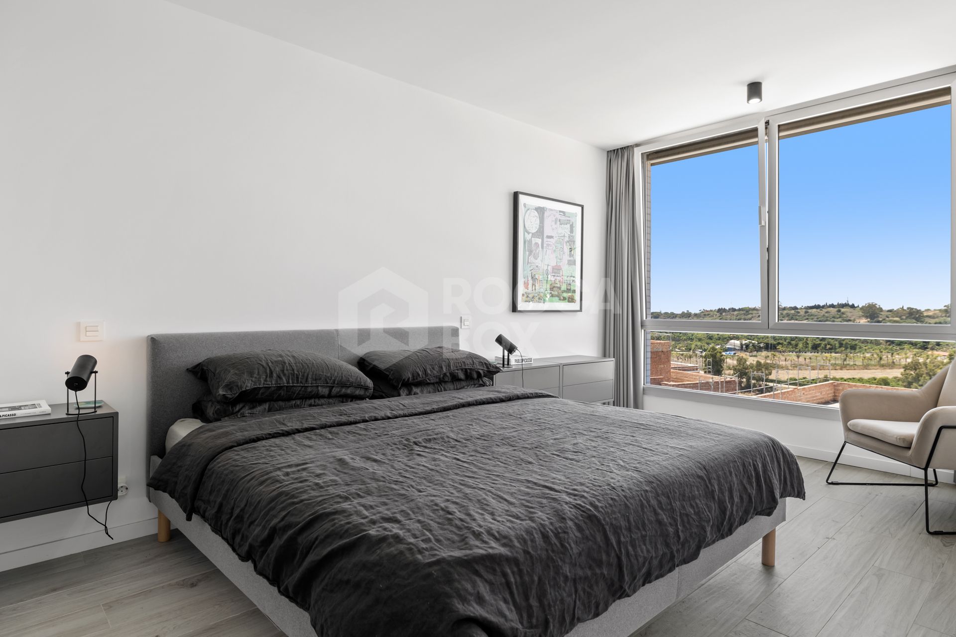 Amazing Townhouse with 3 floors in Estepona