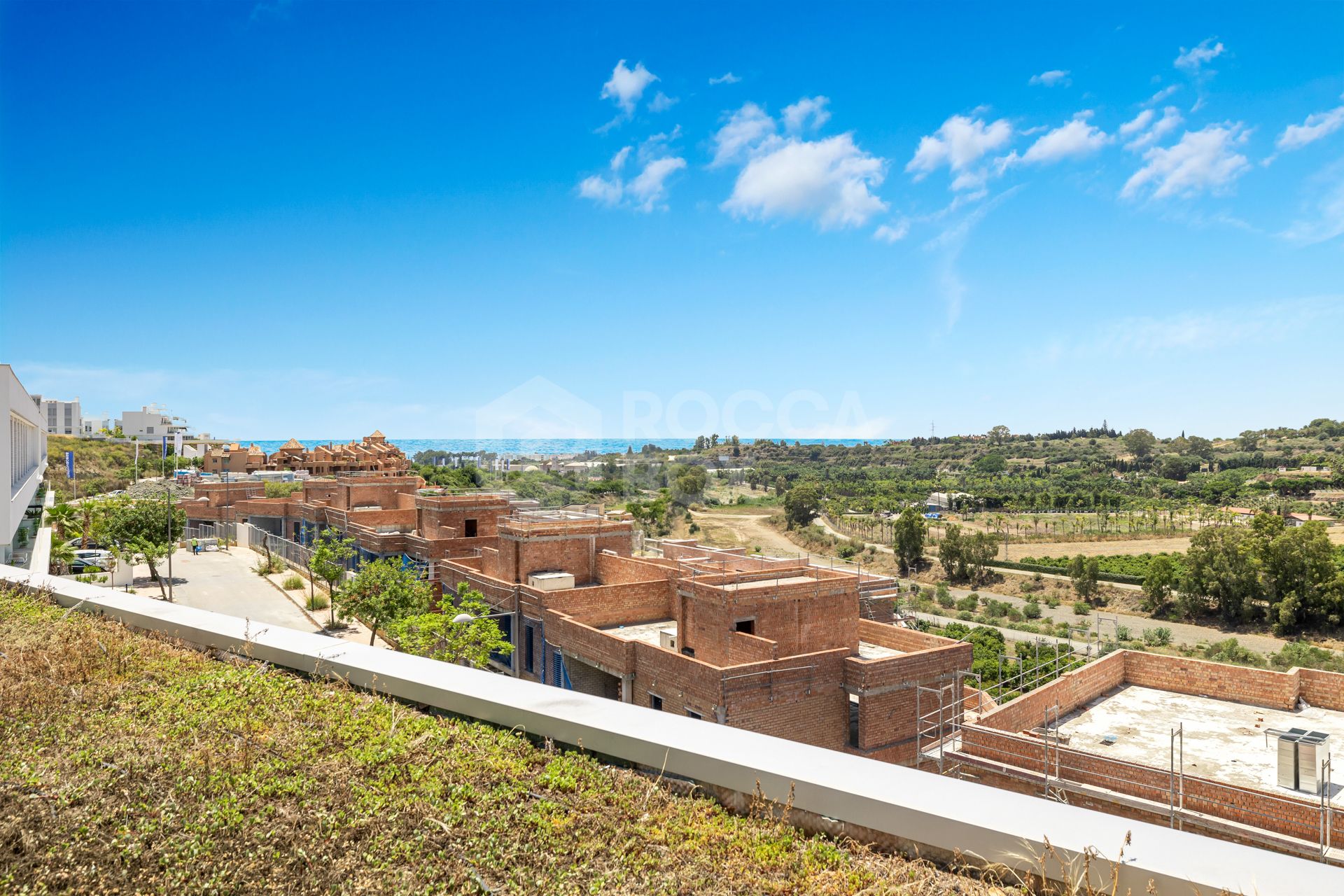 Amazing Townhouse with 3 floors in Estepona