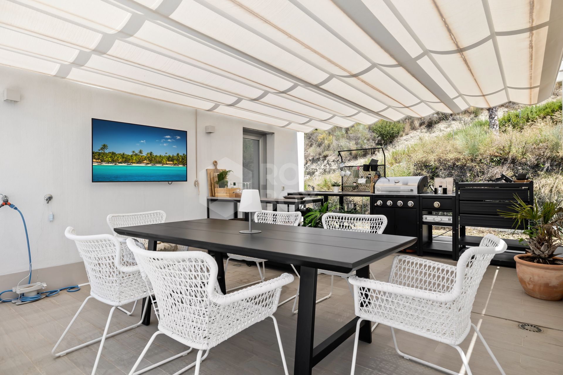 Amazing Townhouse with 3 floors in Estepona