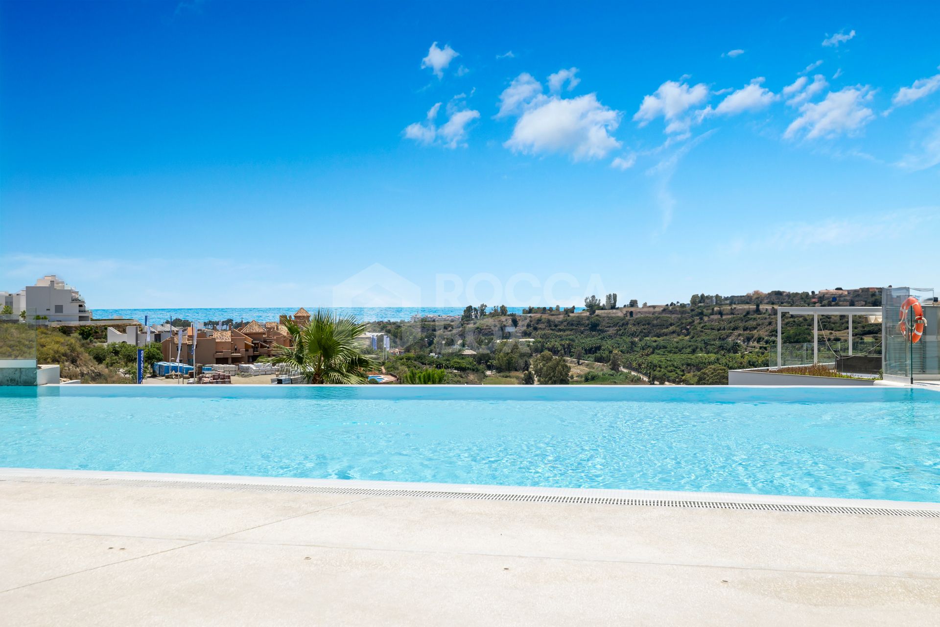 Amazing Townhouse with 3 floors in Estepona