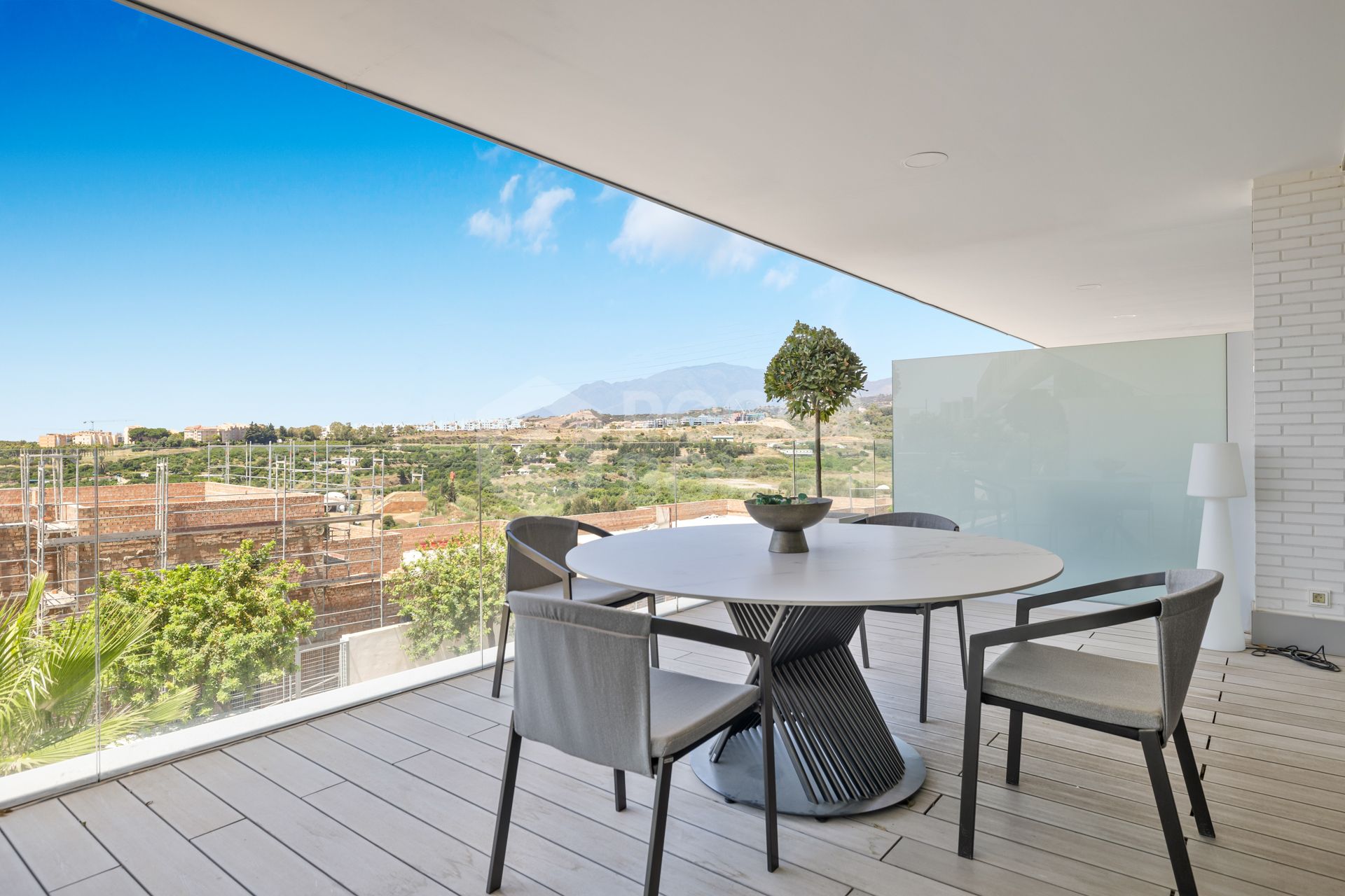 Amazing Townhouse with 3 floors in Estepona