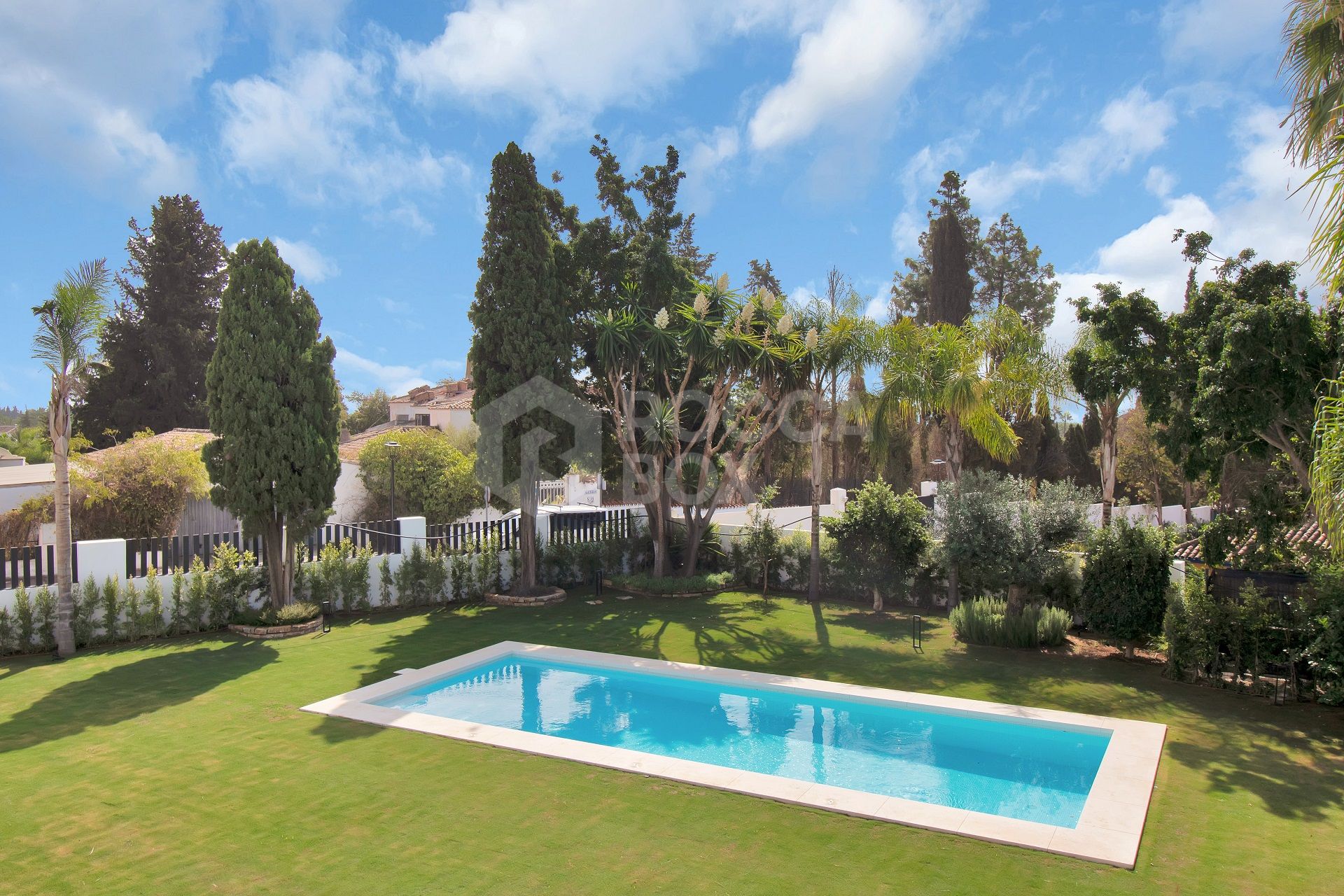 VILLA IN MARBELLA GOLDEN MILE