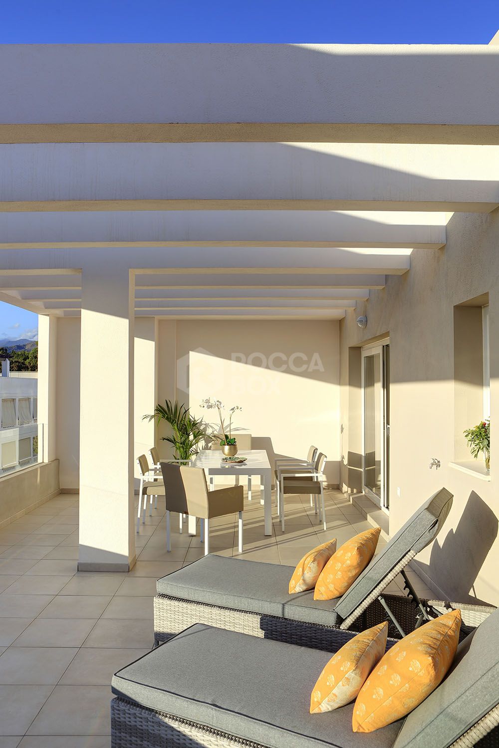 Redefining Coastal Living: Luxury Apartment in Nueva Andalucia, Marbella, with a Rooftop Oasis for Ultimate Relaxation