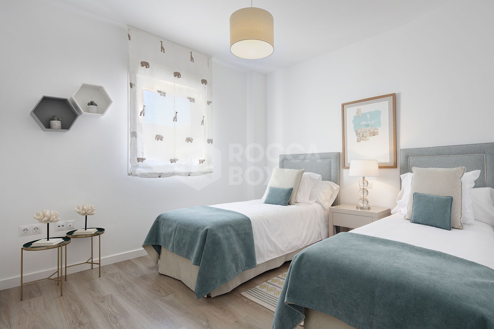 Redefining Coastal Living: Luxury Apartment in Nueva Andalucia, Marbella, with a Rooftop Oasis for Ultimate Relaxation