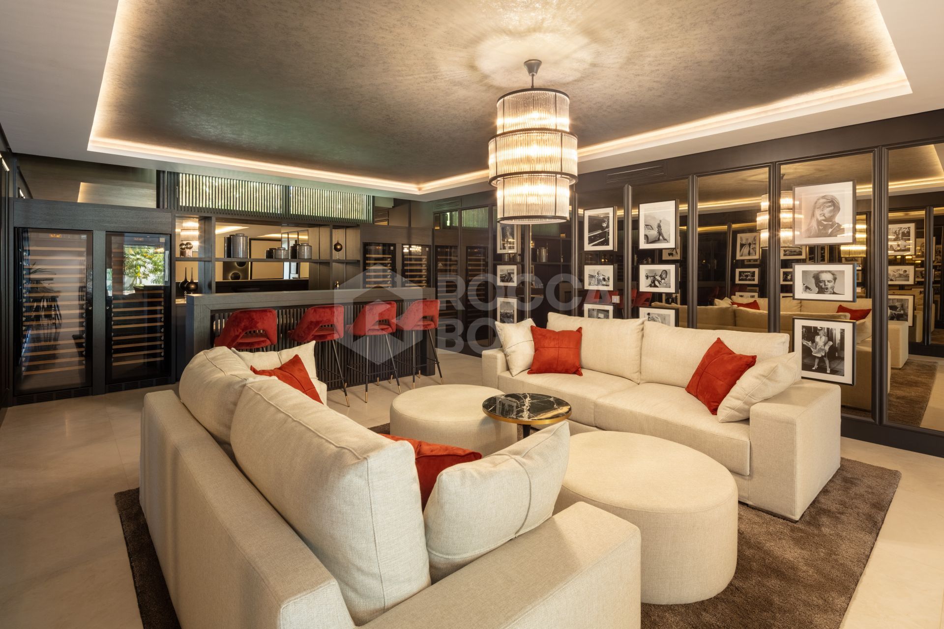 VILLA IN THE NEW GOLDEN MILE