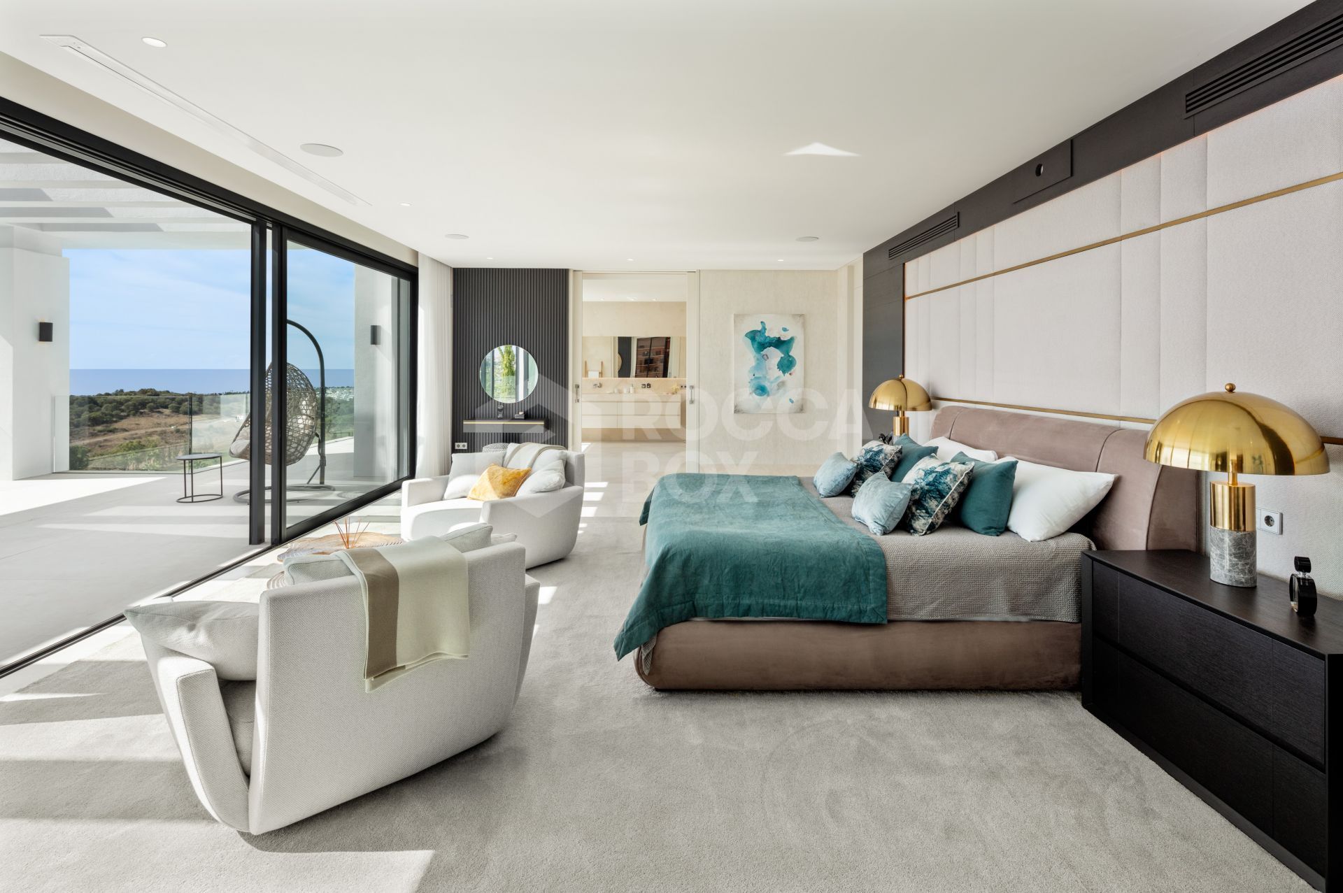 VILLA IN THE NEW GOLDEN MILE