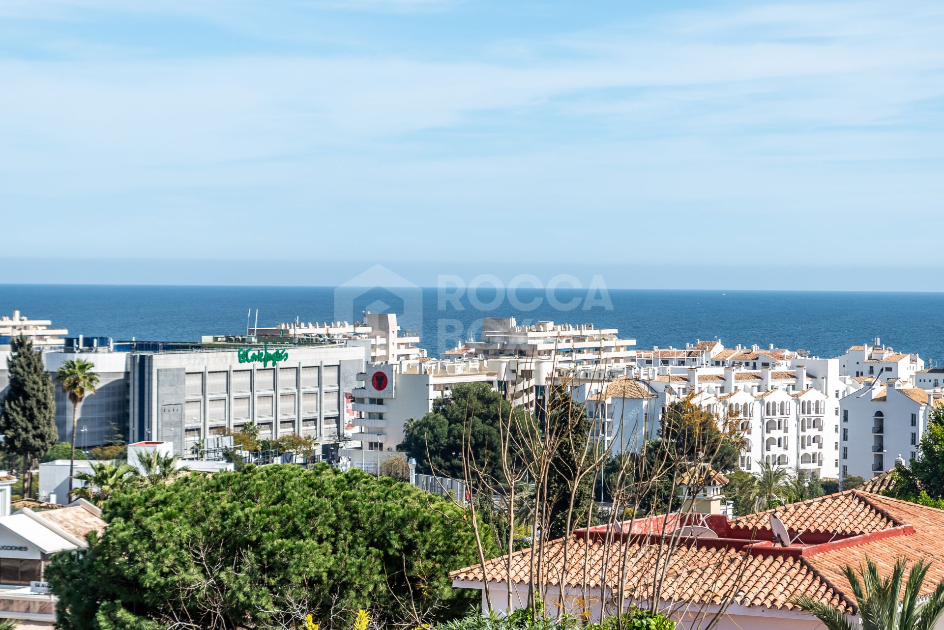 VILLA IN PUERTO BANÚS, MARBELLA