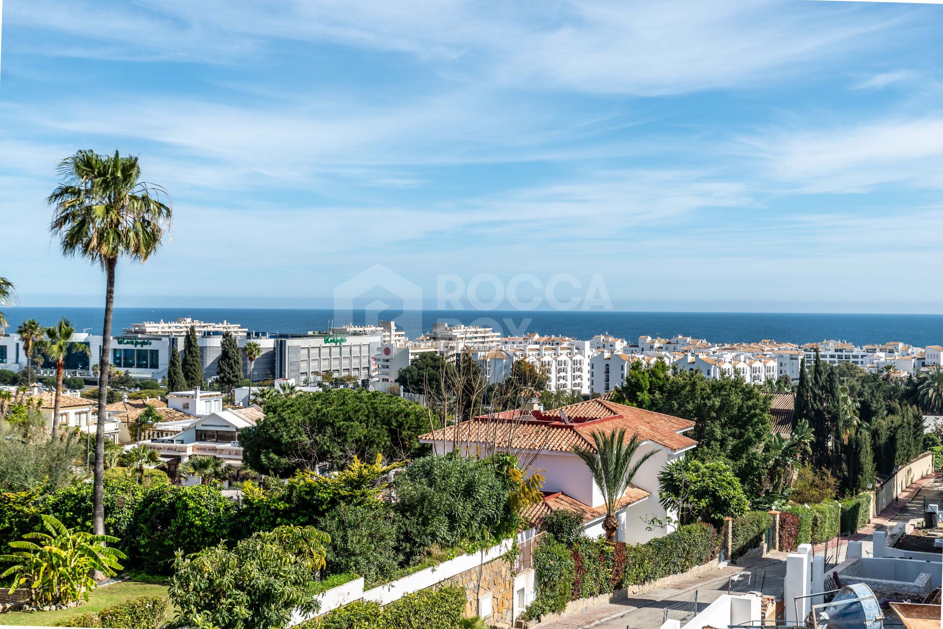 VILLA IN PUERTO BANÚS, MARBELLA