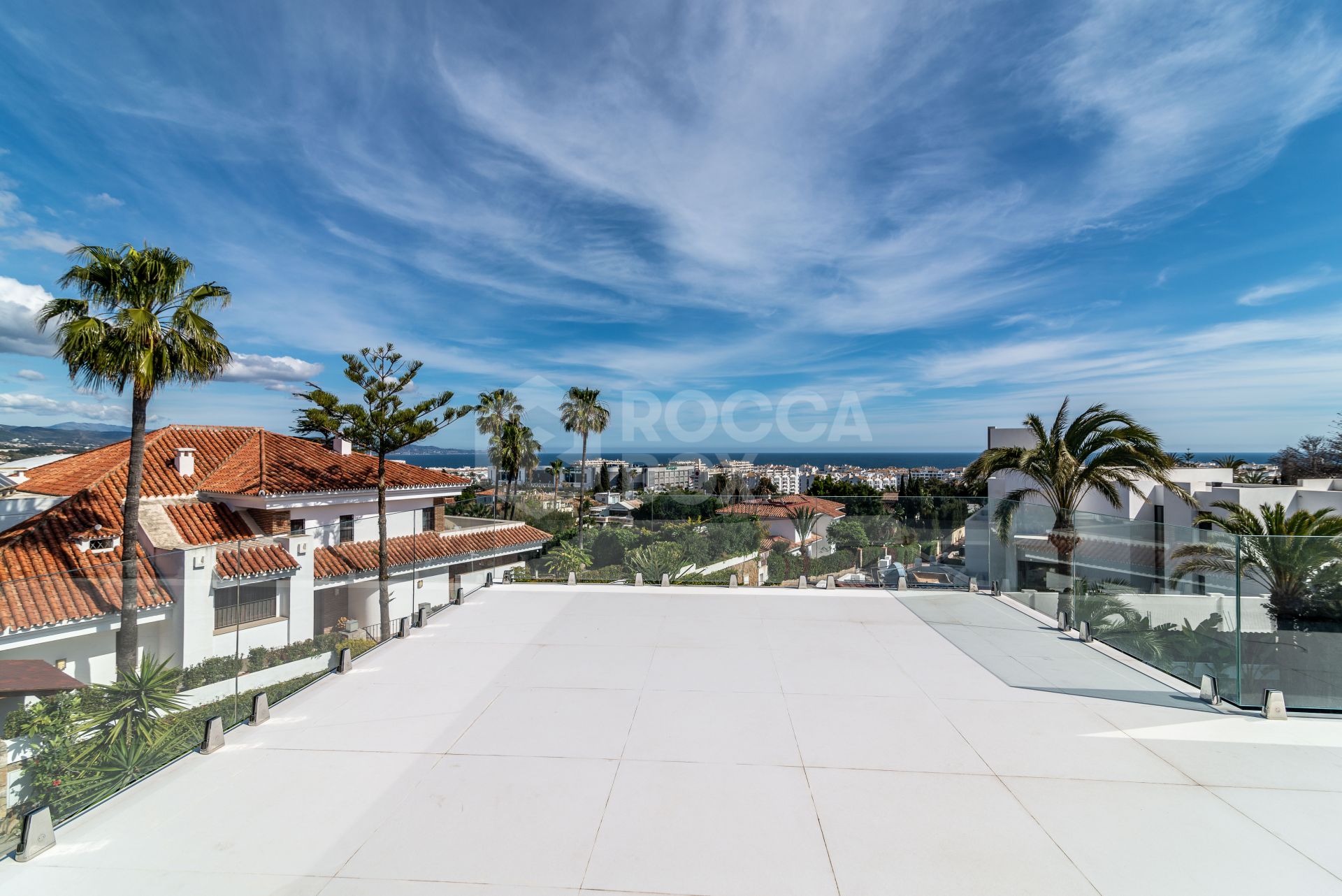 VILLA IN PUERTO BANÚS, MARBELLA