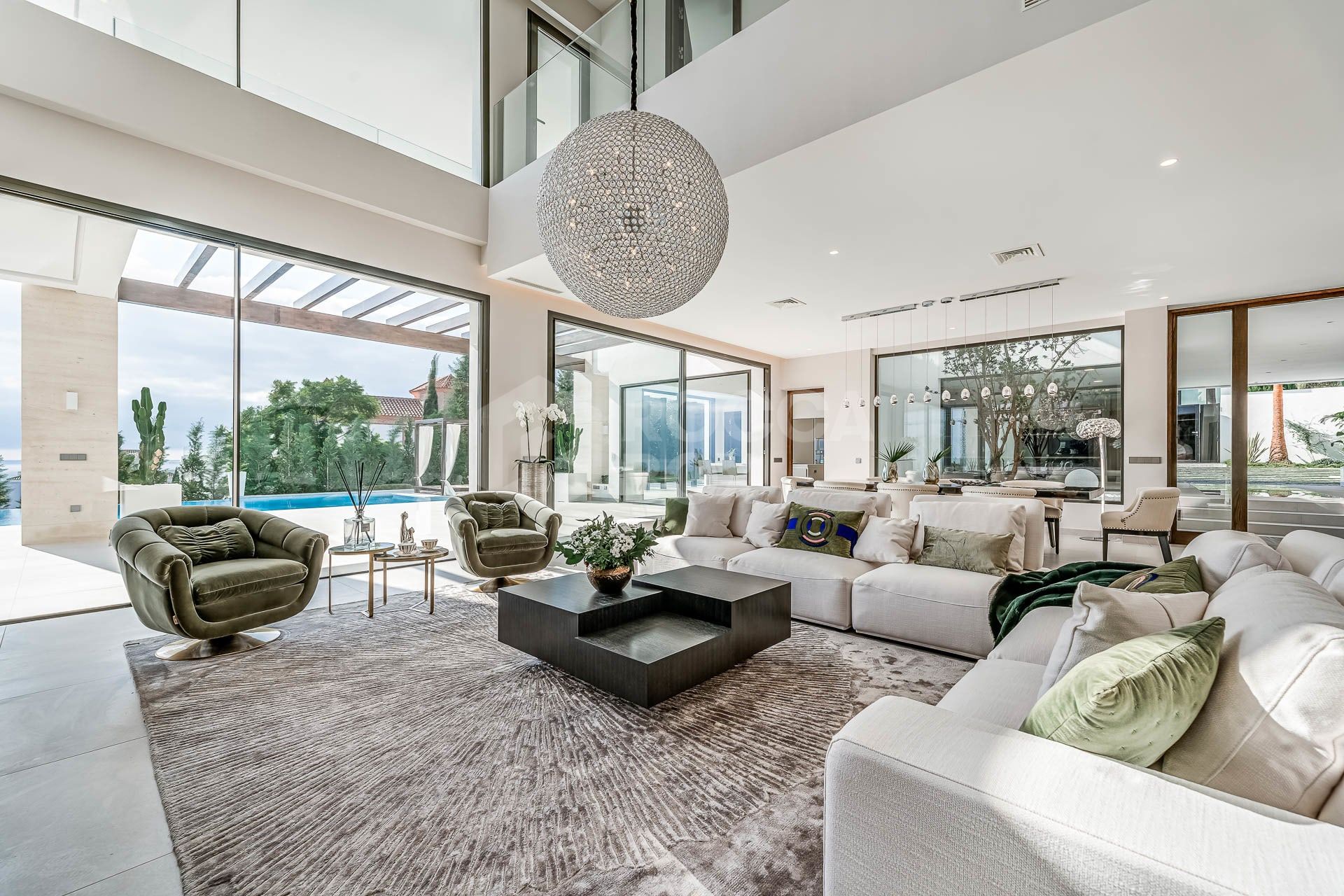 Exquisite Bespoke Villa in Los Flamingos: Unparalleled Luxury and Design