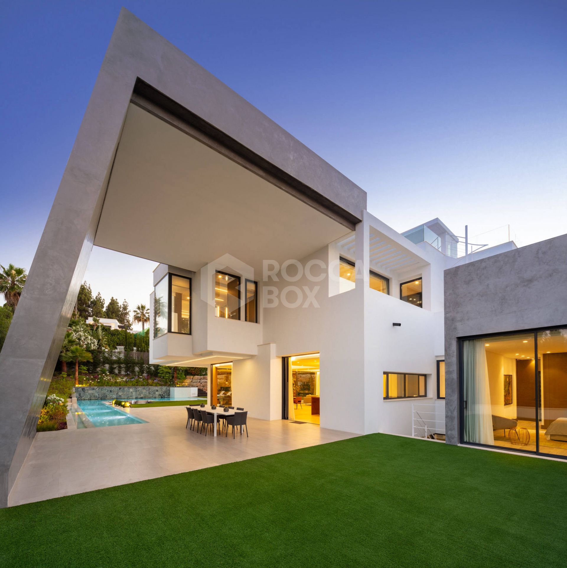 Contemporary Masterpiece in Nueva Andalucia: A Luxurious Haven