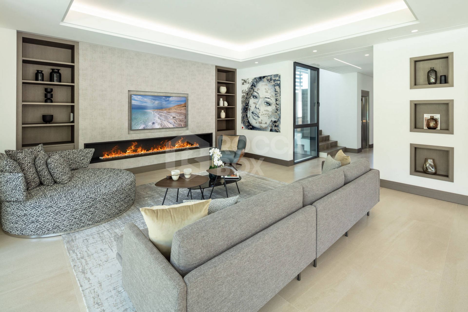 Contemporary Masterpiece in Nueva Andalucia: A Luxurious Haven