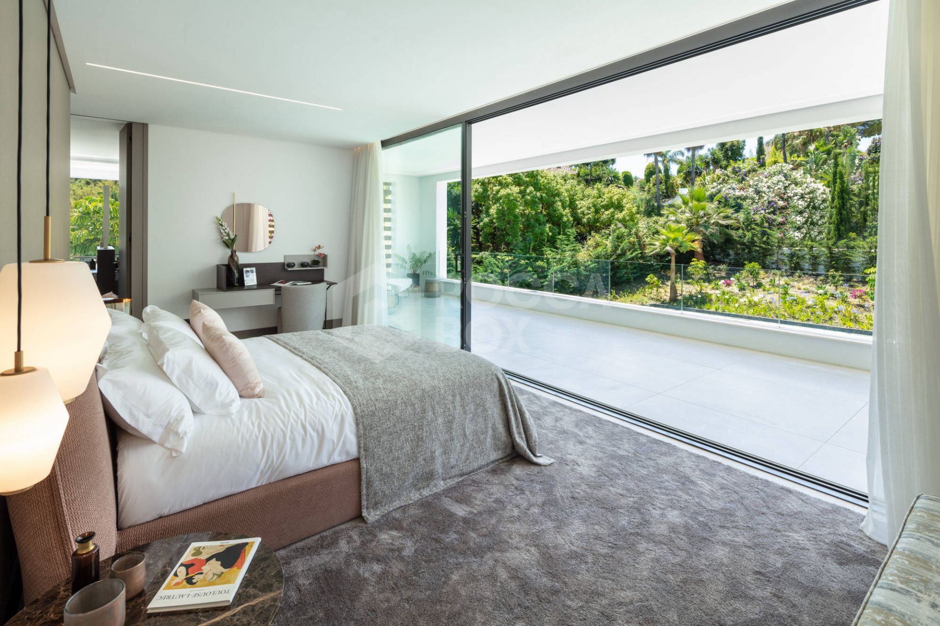 Contemporary Masterpiece in Nueva Andalucia: A Luxurious Haven