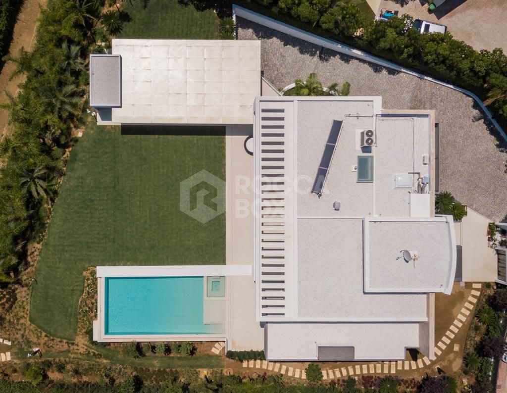 Unparalleled Craftsmanship: Modern Villa in Lomas del Marbella Club