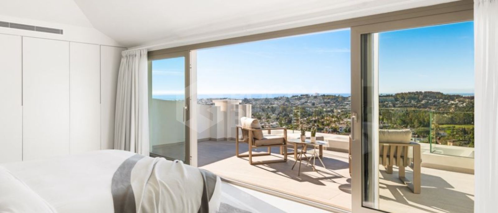 Luxurious Apartments with Unparalleled Amenities: An Exquisite Living Experience