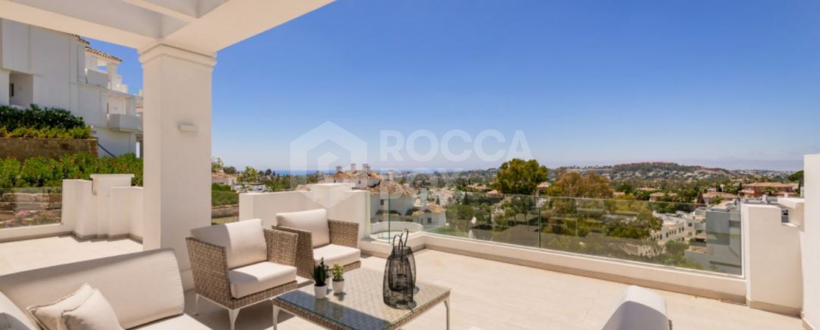 Luxurious Apartments with Unparalleled Amenities: An Exquisite Living Experience