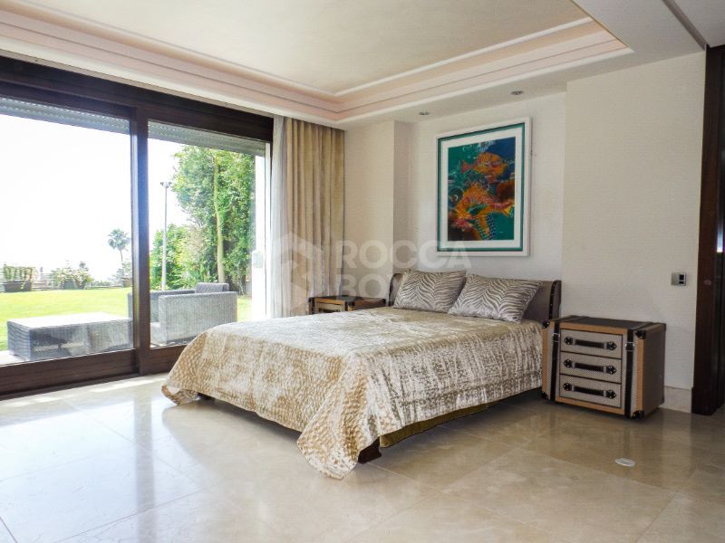 Luxurious Villa in Sierra Blanca - A Harmonious Blend of Design and Location