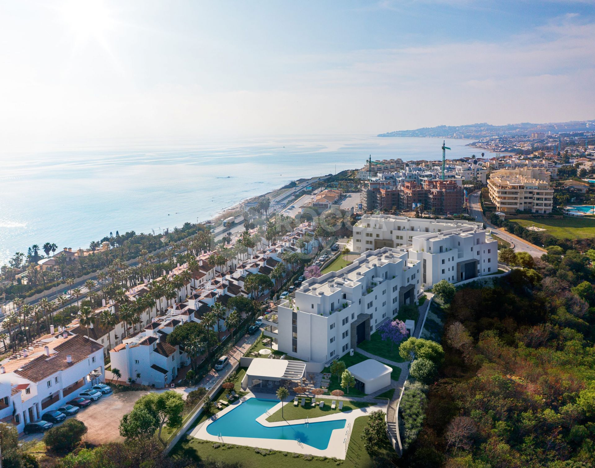 Spectacular development comprised of 2, 3 and 4 bedroom homes with sea views in a large number of them. The development has excellent garden areas, communal swimming pool, gymnasium and social-gourmet room.