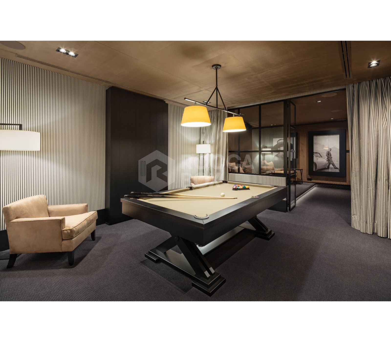 Bespoke and brand new contemporary home, situated in El Herrojo, within the La Quinta Golf & Country Club resort, offering maximum accommodation in a prime location.