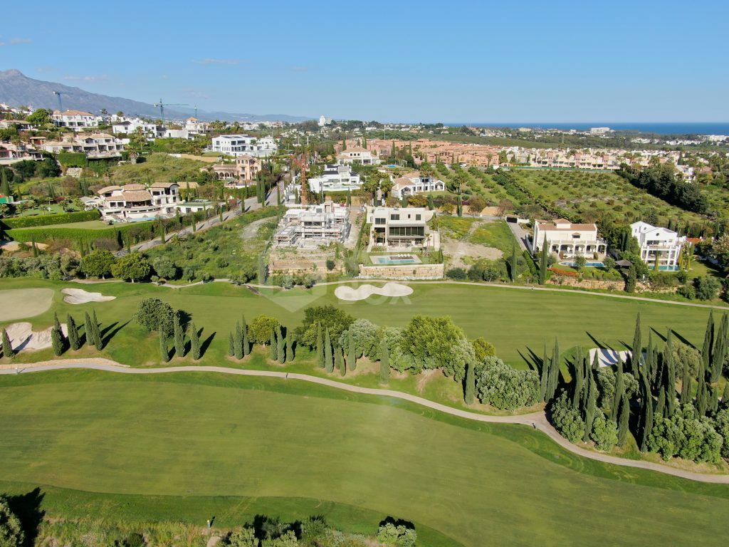 Luxurious Villa in the Prestigious Golf Courses of Benahavis