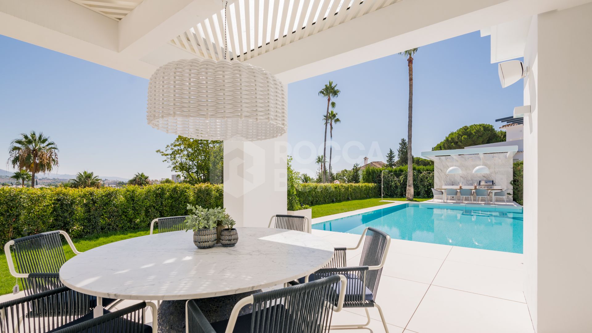 A World Of Luxury Elegance & Prestige. A Modern 4 Bed Villa in Nueva Andalucia, Marbella