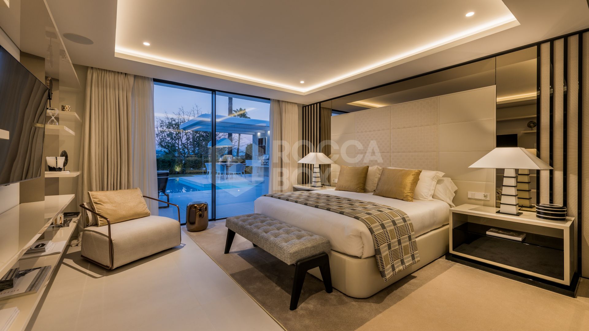 A World Of Luxury Elegance & Prestige. A Modern 4 Bed Villa in Nueva Andalucia, Marbella