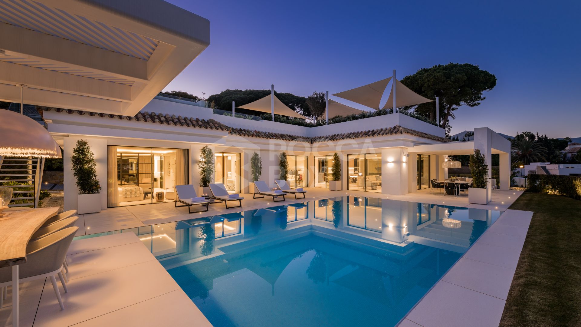 A World Of Luxury Elegance & Prestige. A Modern 4 Bed Villa in Nueva Andalucia, Marbella