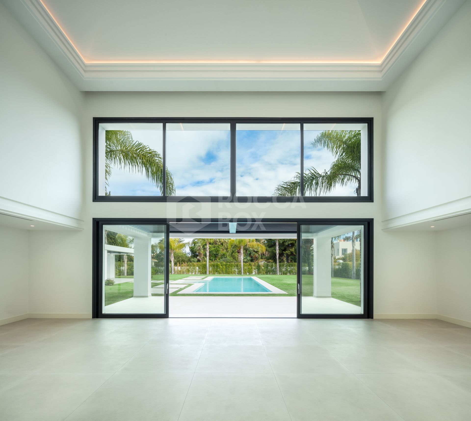 Modern Mansion Less Than 100m From The Beach Marbella