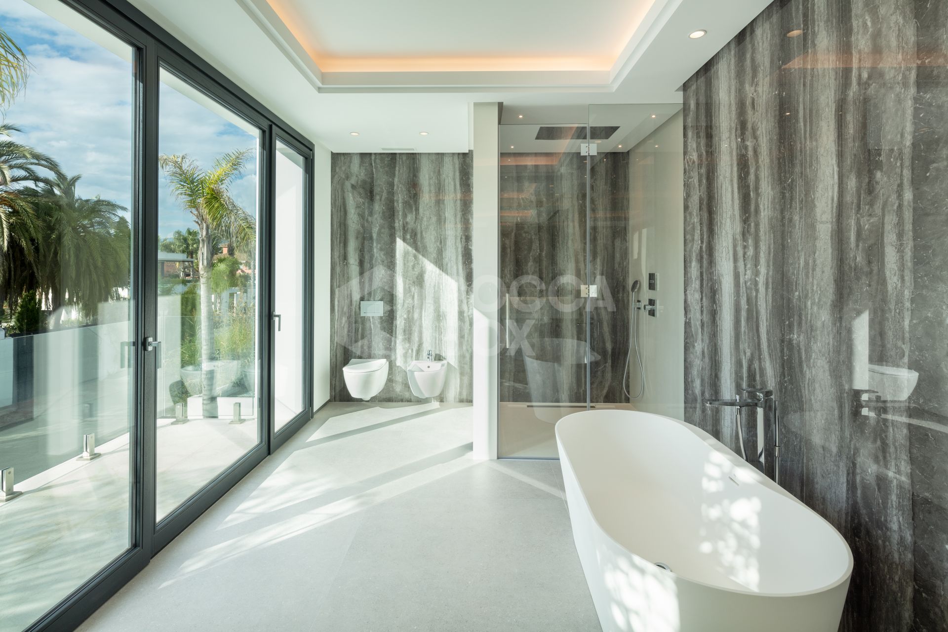 Modern Mansion Less Than 100m From The Beach Marbella