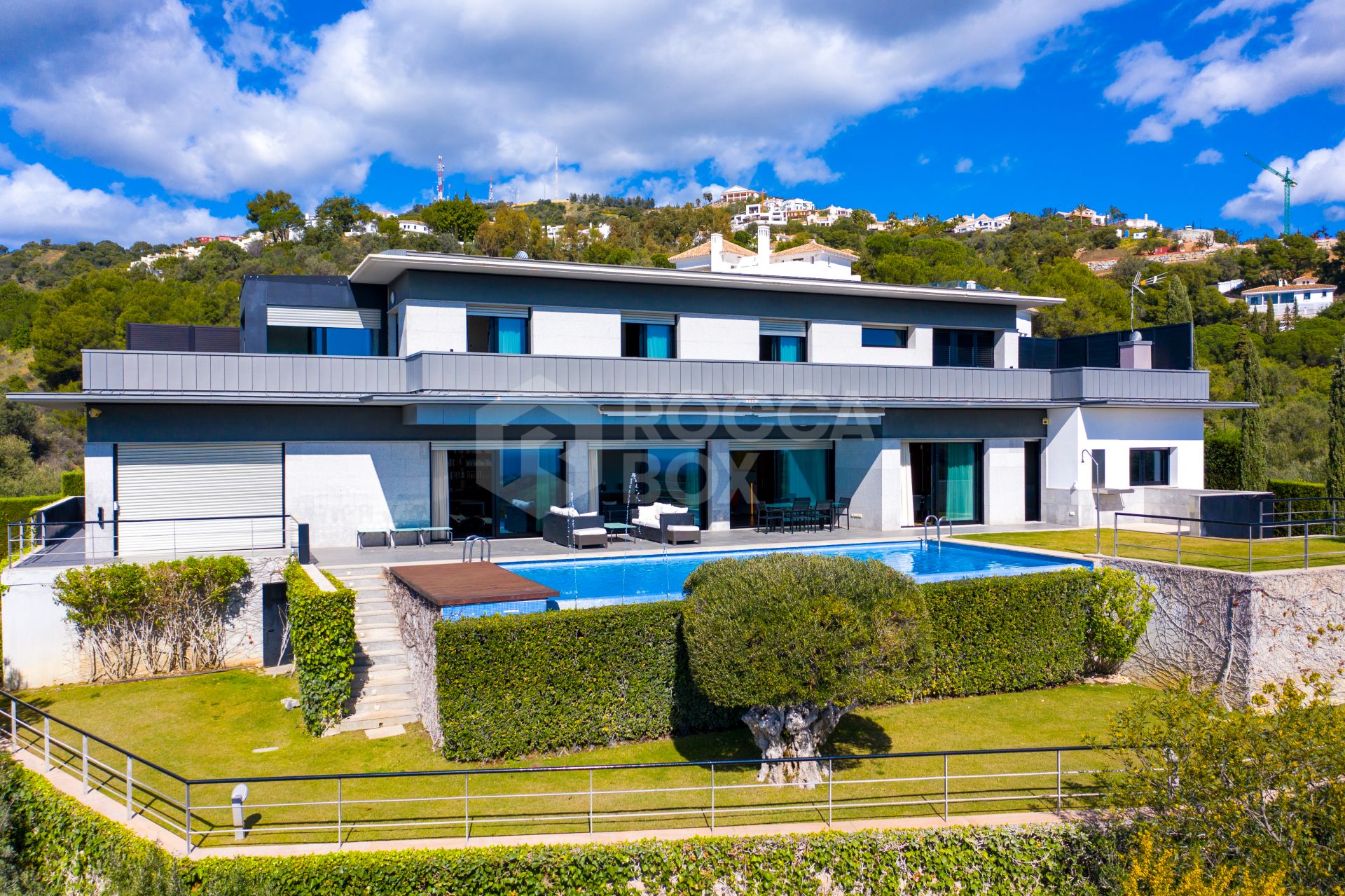 360º SEA VIEWS VILLA IN ALTOS DE LOS MONTEROS MARBELLA