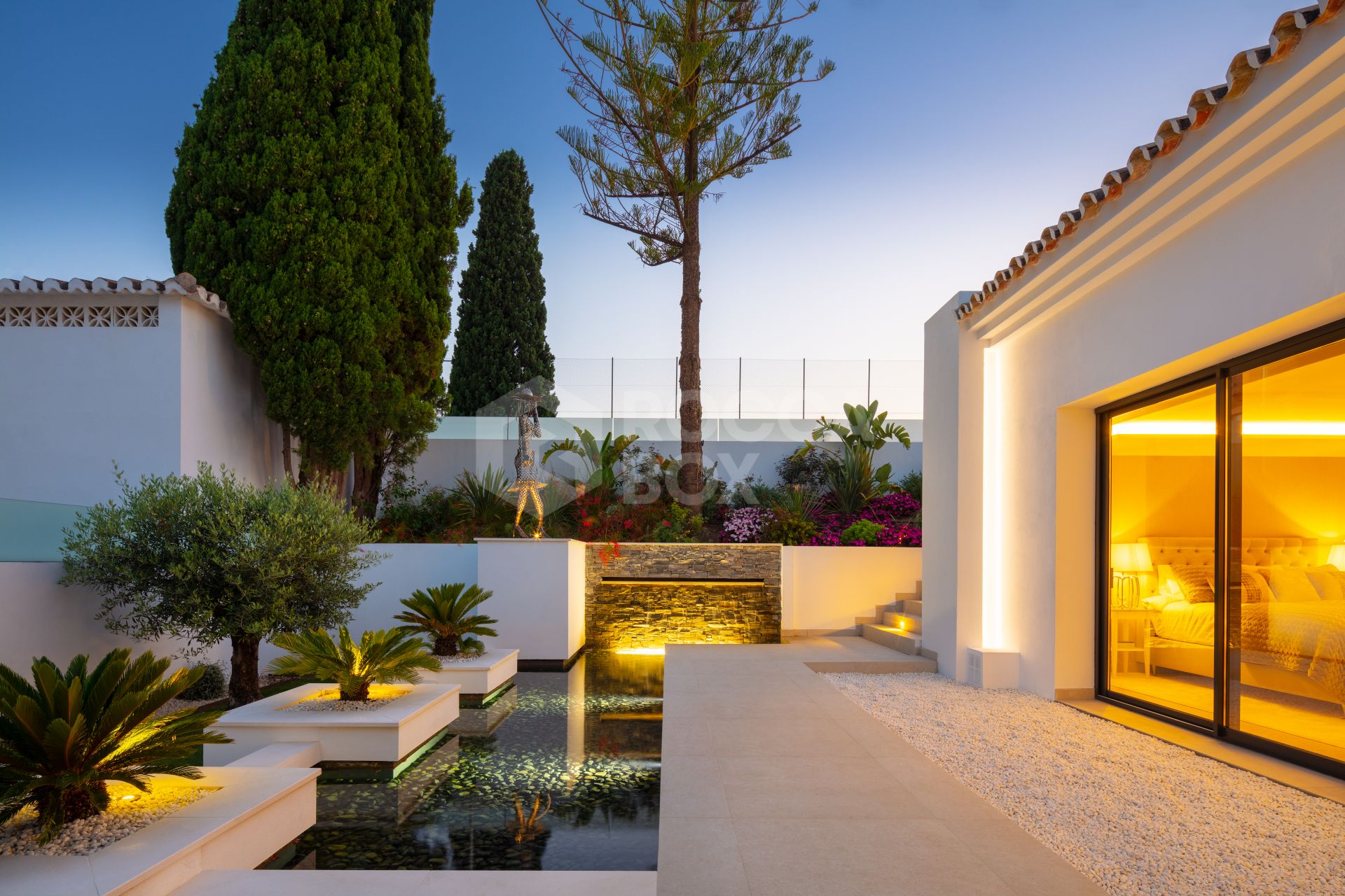 Live In The Lap Of Luxury A Modern 5 Bed 5 Villa Nueva Andalucia, Marbella