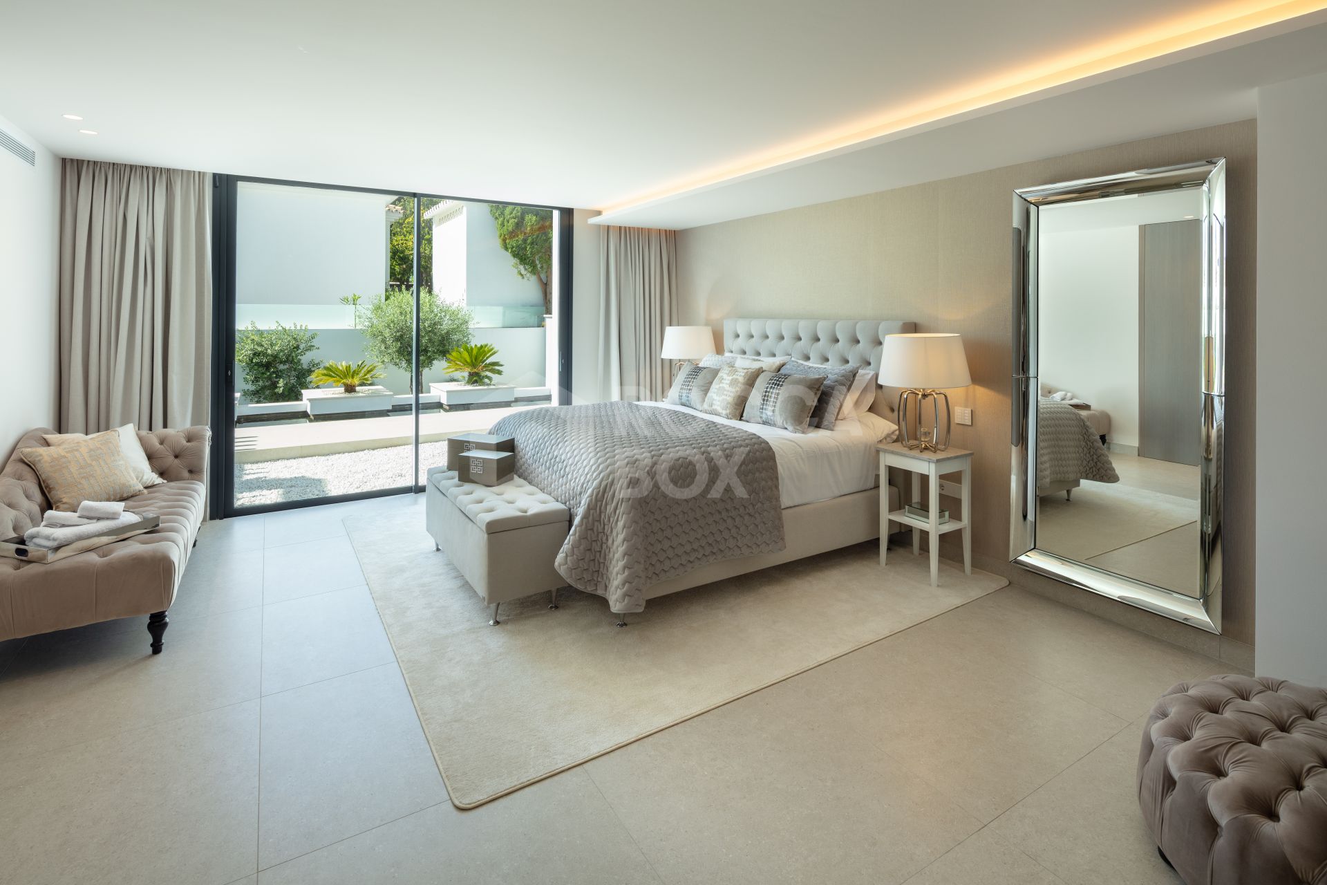 Live In The Lap Of Luxury A Modern 5 Bed 5 Villa Nueva Andalucia, Marbella