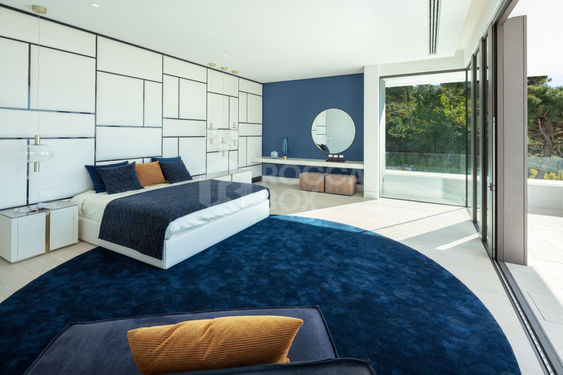 A stunning collection of built mountain villas minutes from Marbella and Puerto Banus.