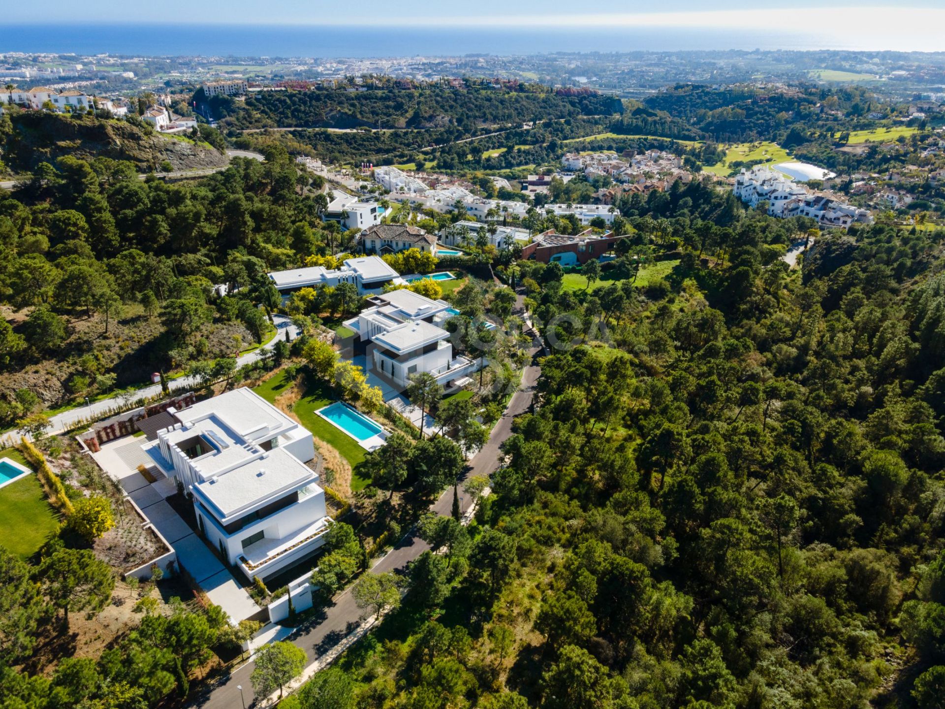 A stunning collection of built mountain villas minutes from Marbella and Puerto Banus.