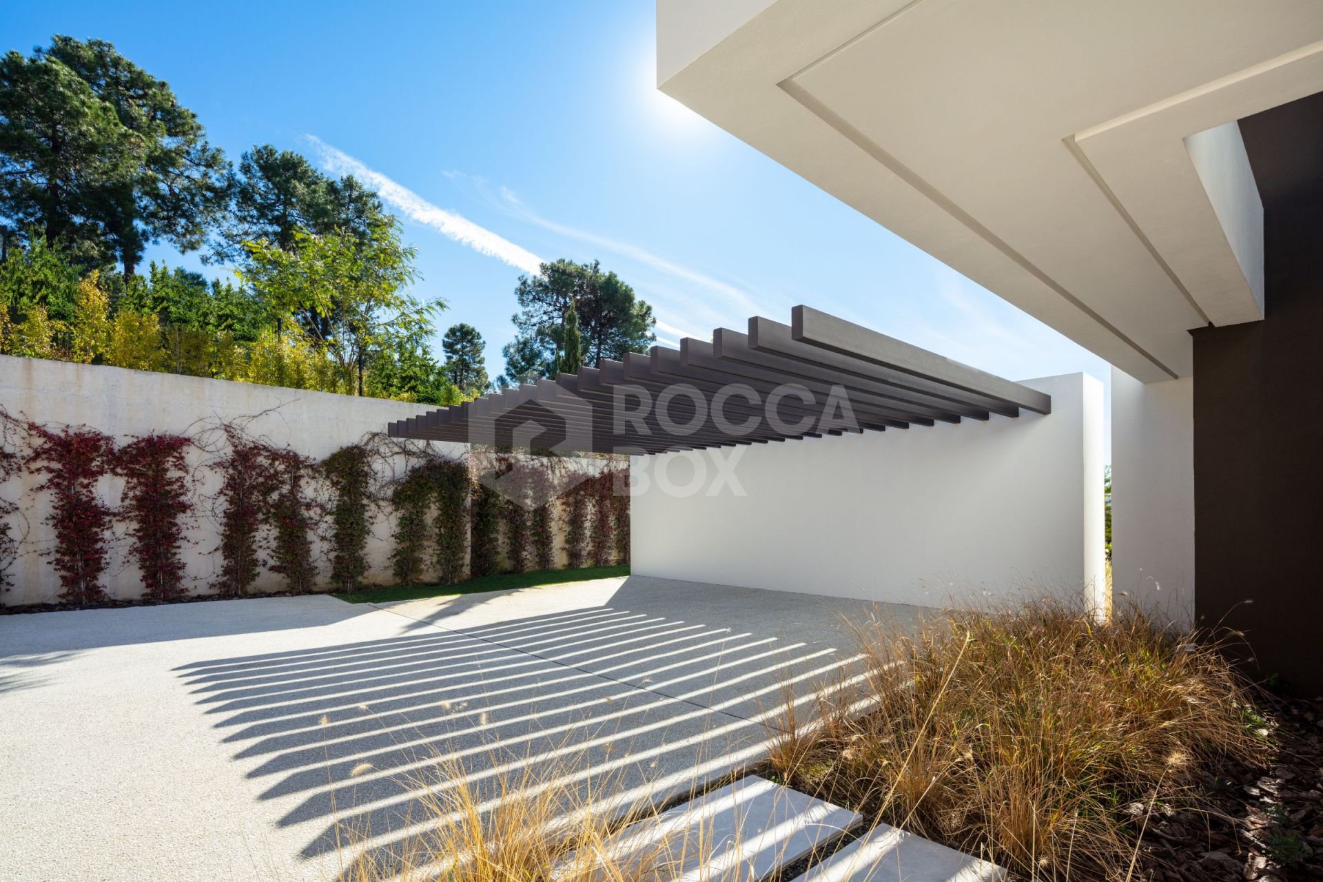 A stunning collection of built mountain villas minutes from Marbella and Puerto Banus.