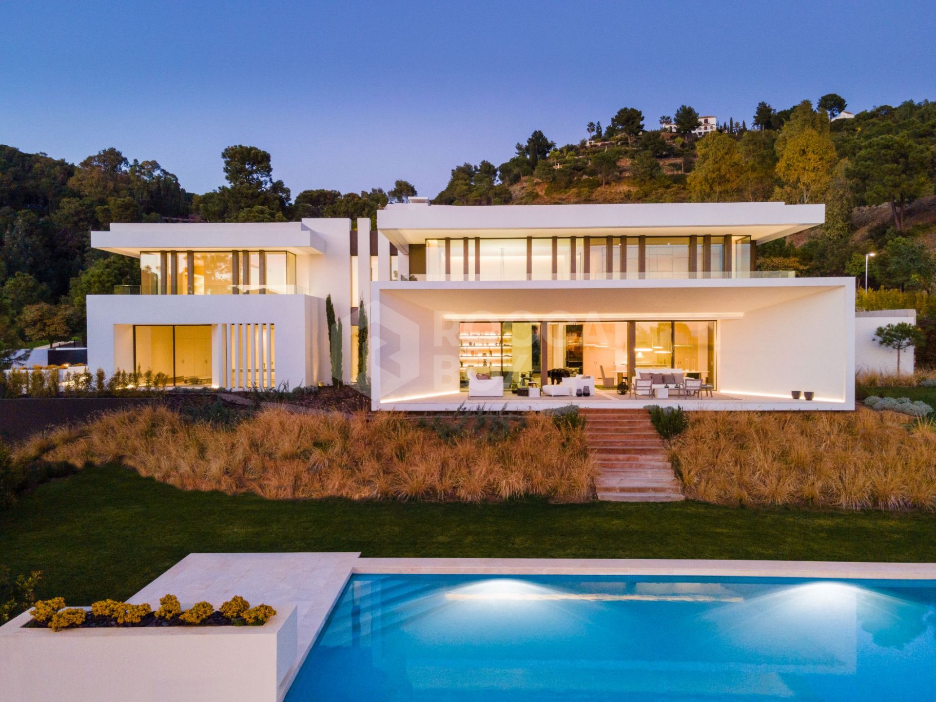 A stunning collection of built mountain villas minutes from Marbella and Puerto Banus.