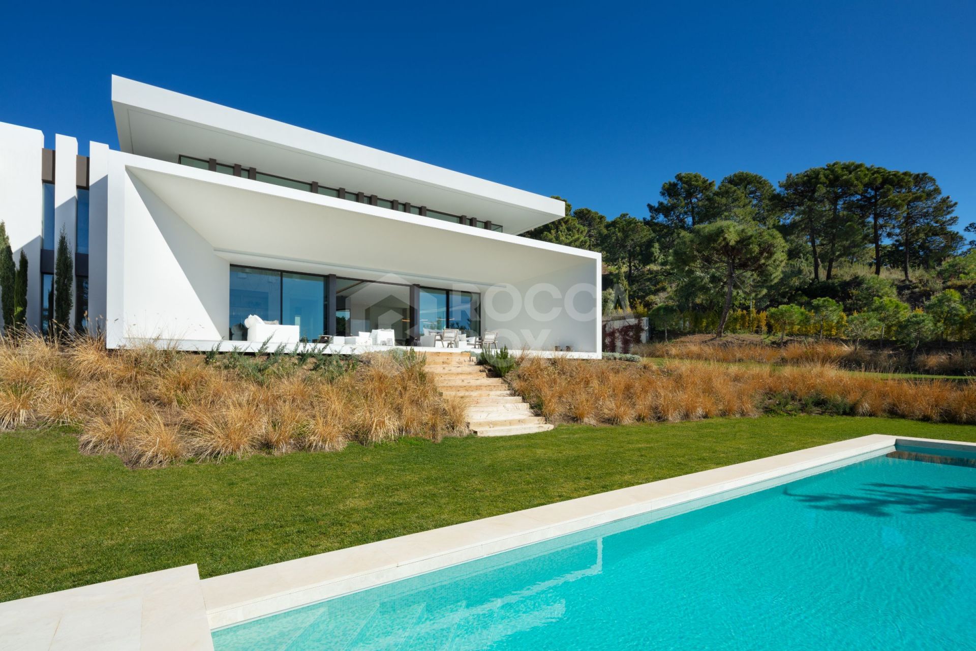 A stunning collection of built mountain villas minutes from Marbella and Puerto Banus.