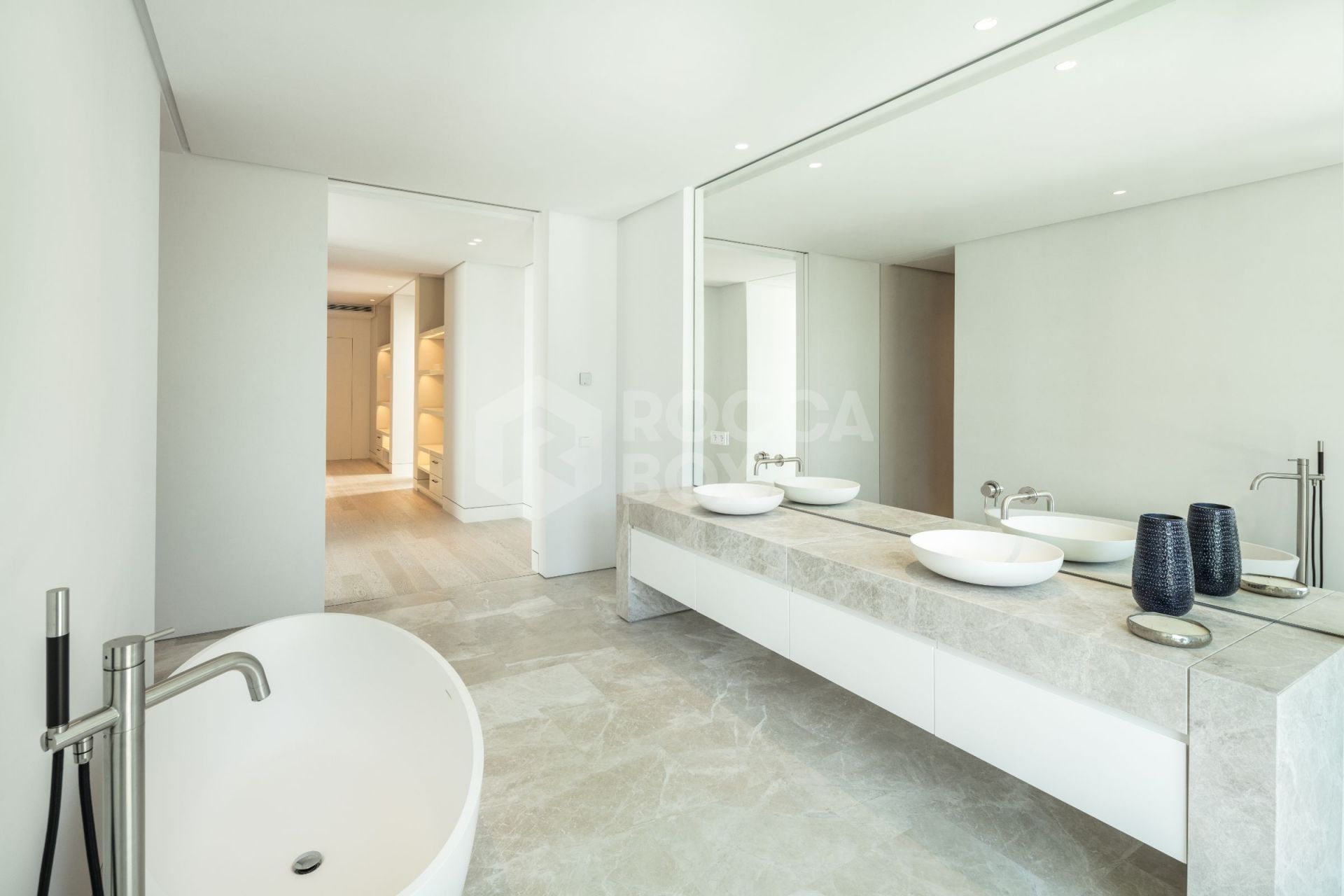 A stunning collection of built mountain villas minutes from Marbella and Puerto Banus.