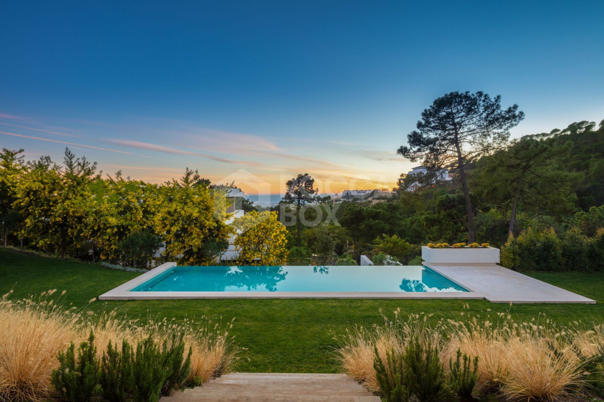 A stunning collection of built mountain villas minutes from Marbella and Puerto Banus.