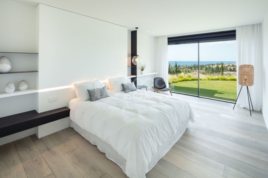 Exquisite Marbella Villa With Panoramic Sea Views
