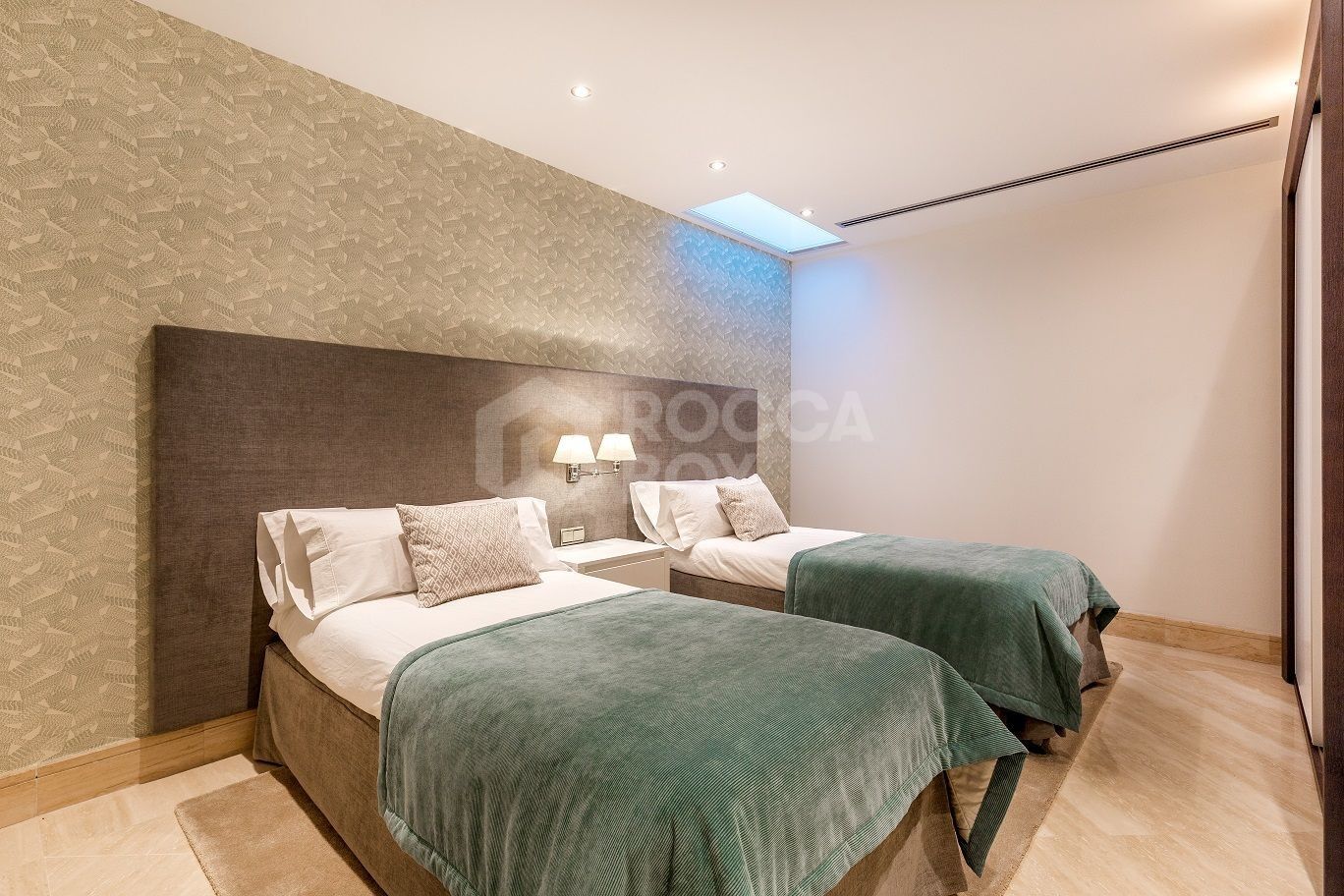 Spectacular Townhouse Exclusive in Sierra Blanca del Mar