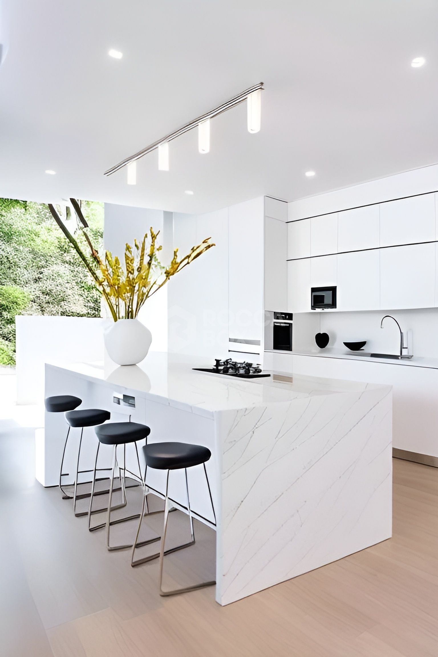 Luxurious Villa with Breathtaking Views and Minimalistic Design