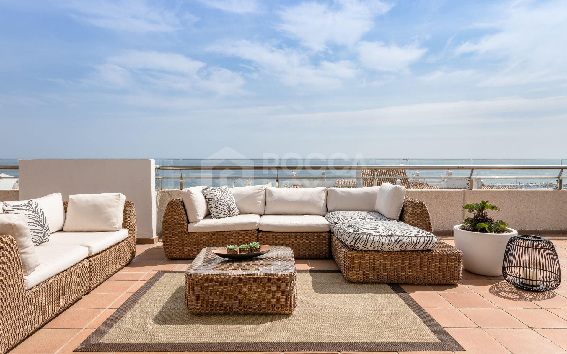 Luxury Redefined: Penthouse Living in Puerto Banús