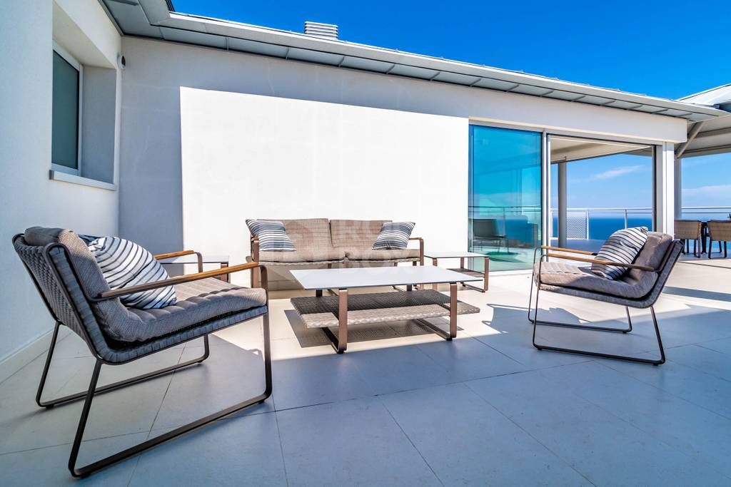 Luxury Penthouse with Stunning Sea Views in Benalmadena Centro