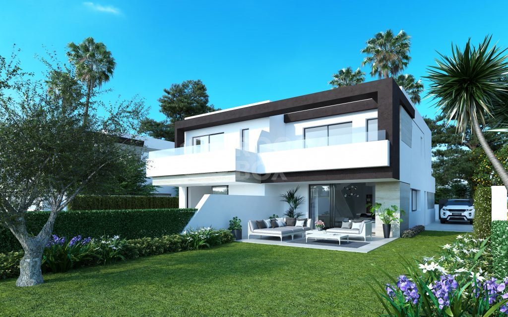 Villa for sale in Estepona