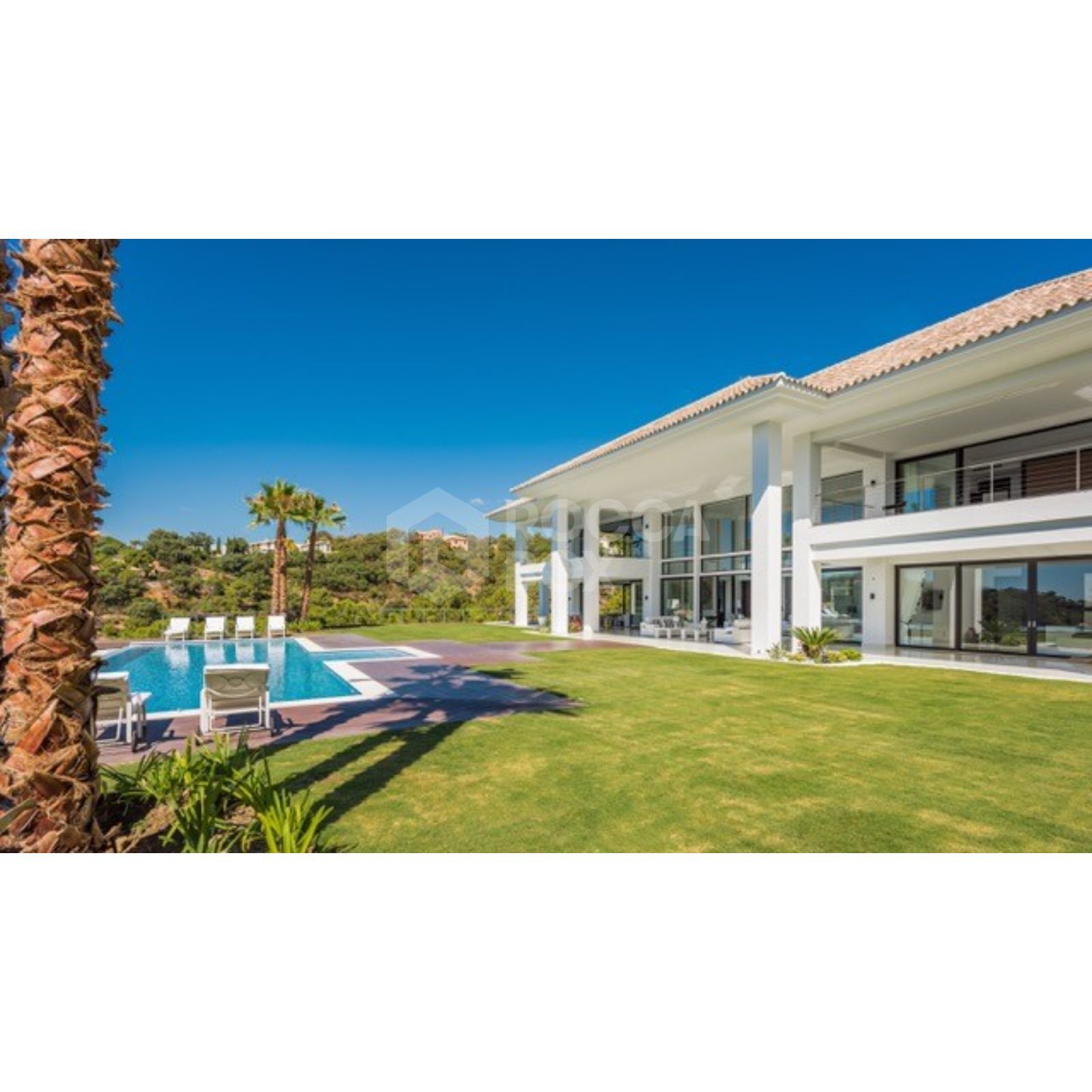 A rare opening exists to secure this villa for sale in La Zagaleta, Benahavis.