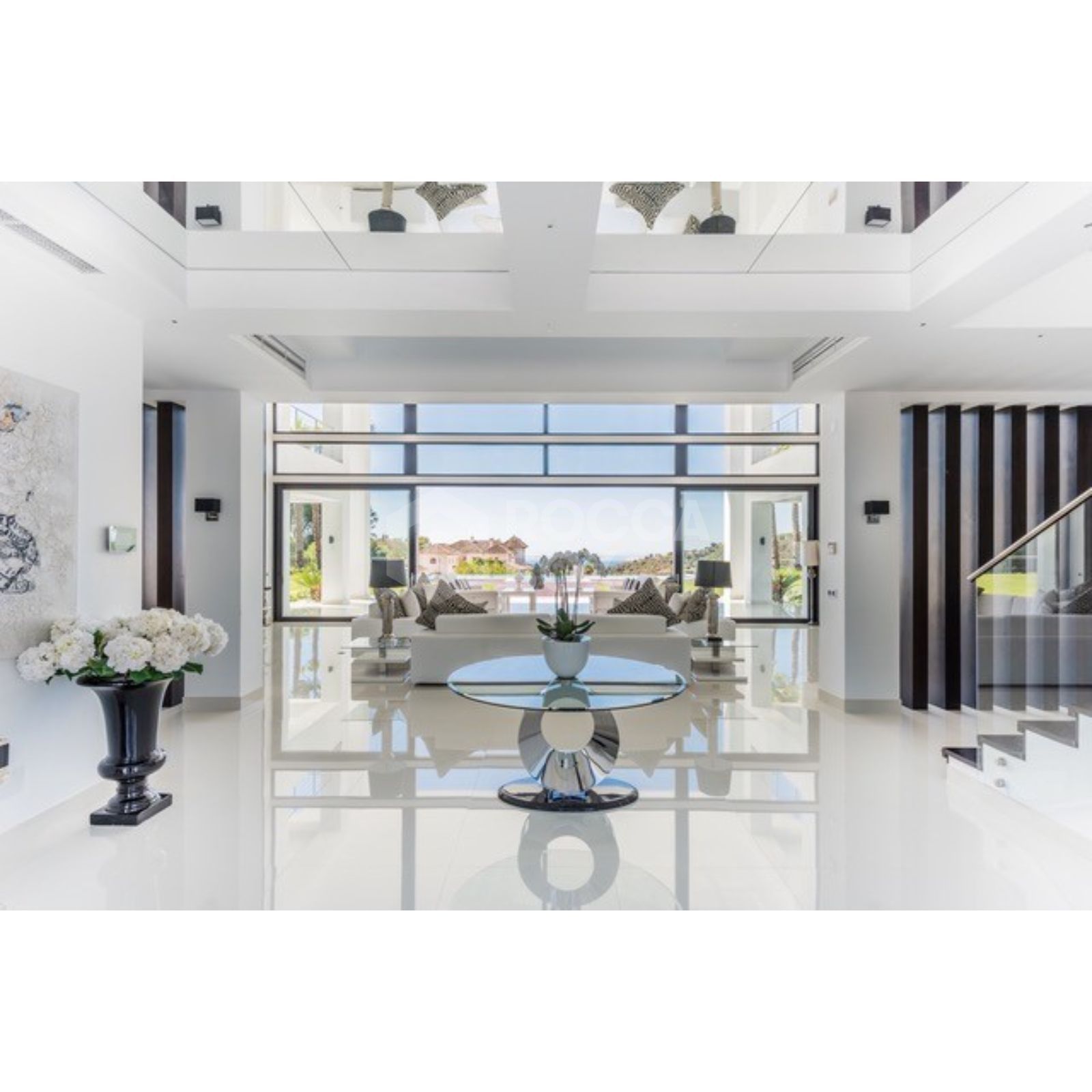 A rare opening exists to secure this villa for sale in La Zagaleta, Benahavis.
