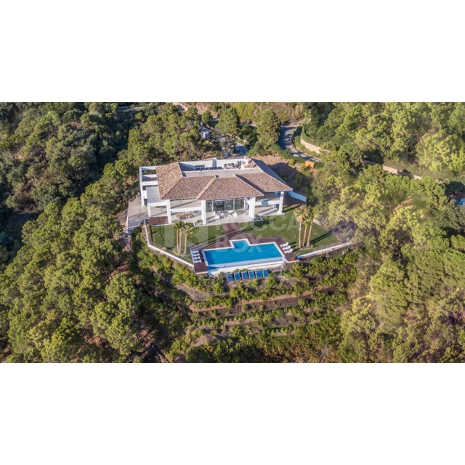 A rare opening exists to secure this villa for sale in La Zagaleta, Benahavis.
