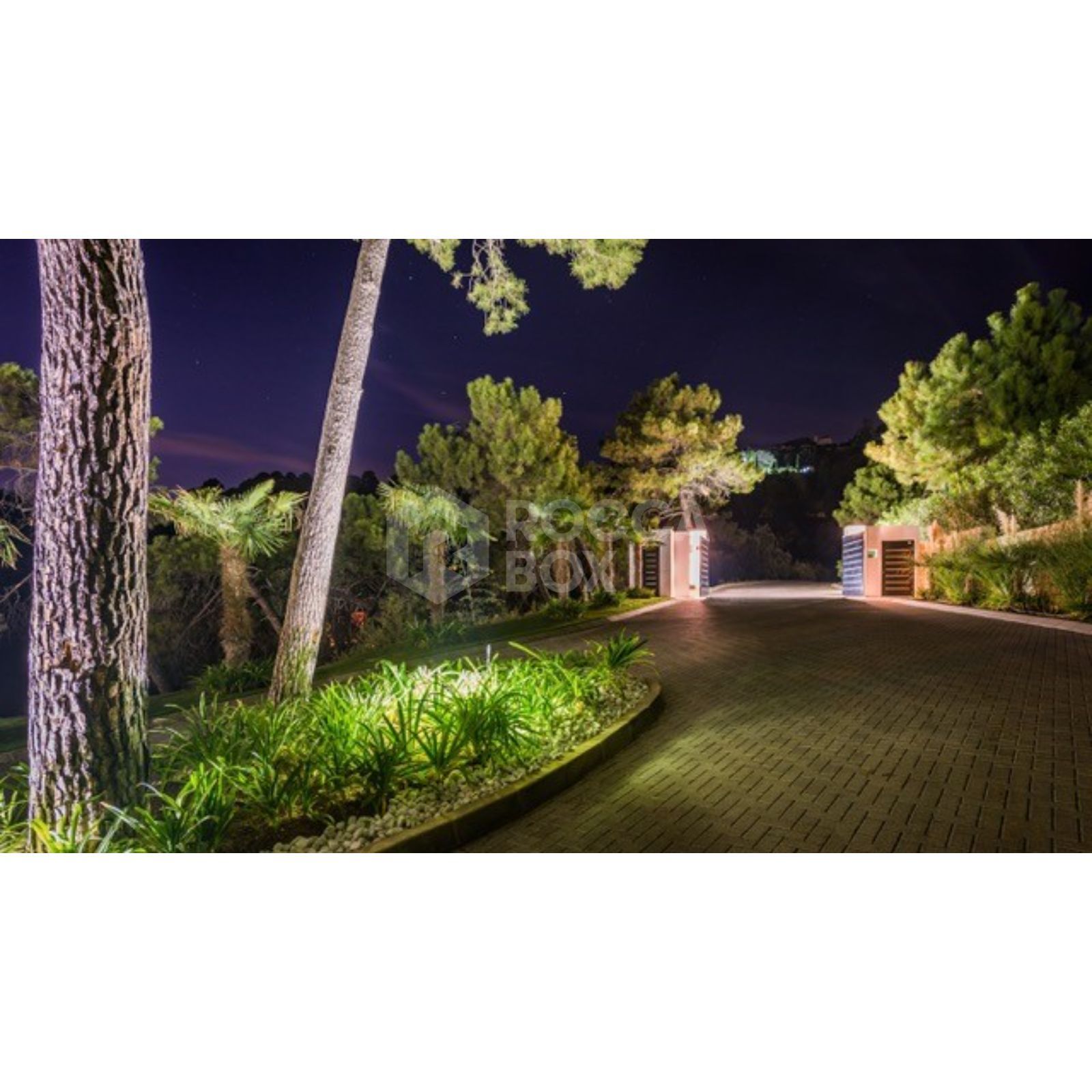 A rare opening exists to secure this villa for sale in La Zagaleta, Benahavis.