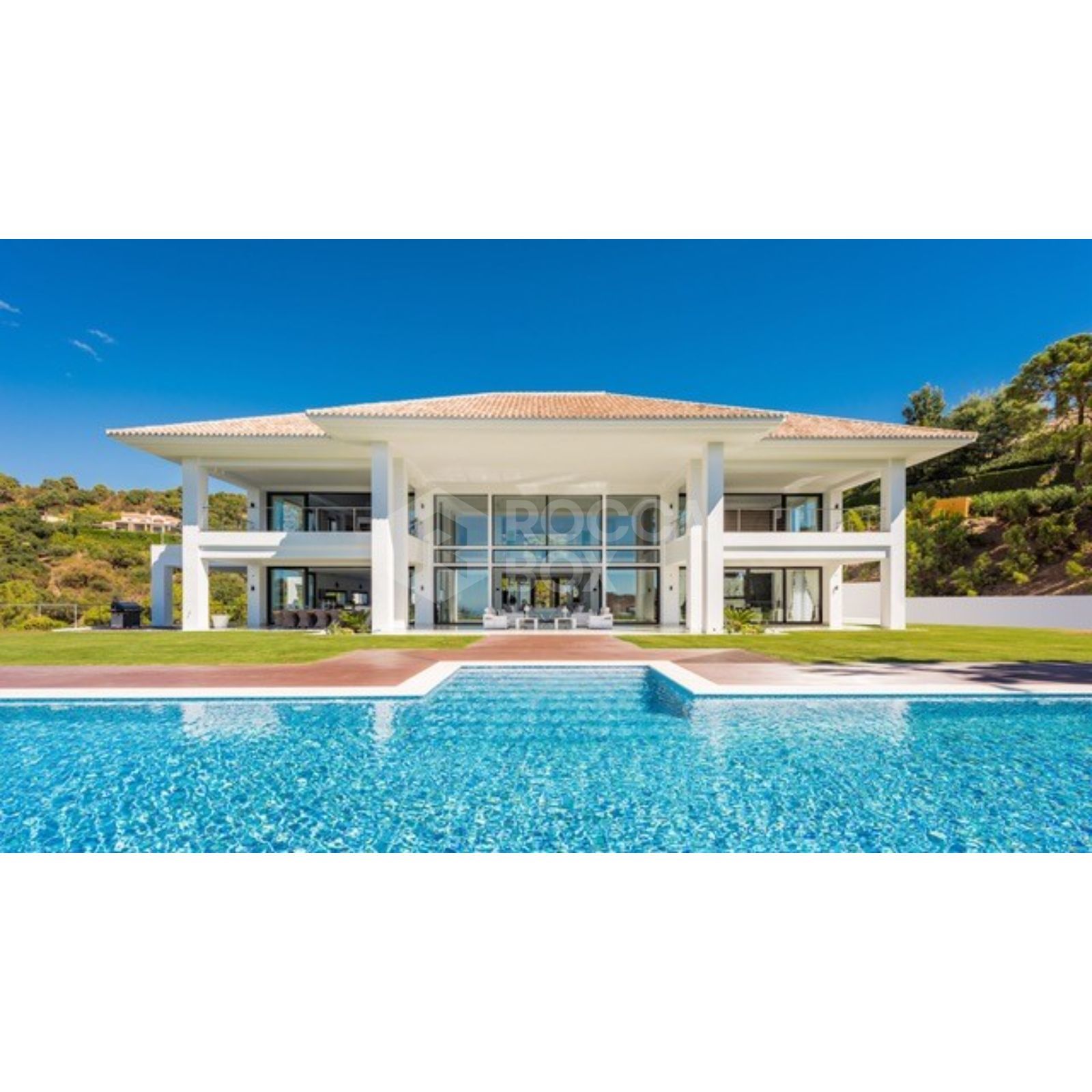 A rare opening exists to secure this villa for sale in La Zagaleta, Benahavis.